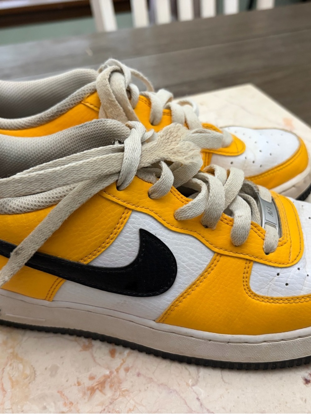 Nike Low-Top Sneakers — White, Yellow & Black - Picture 3 of 6